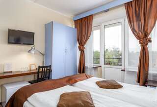 Гостиница Флогистон-Отель Санкт-Петербург Улучшенный двухместный номер с 1 кроватью или 2 отдельными кроватями-3